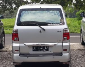 Minibus Car That Can Be Rental Cars in Bali